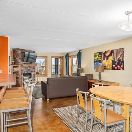 East Bay Suites Grand Marais Esterno foto