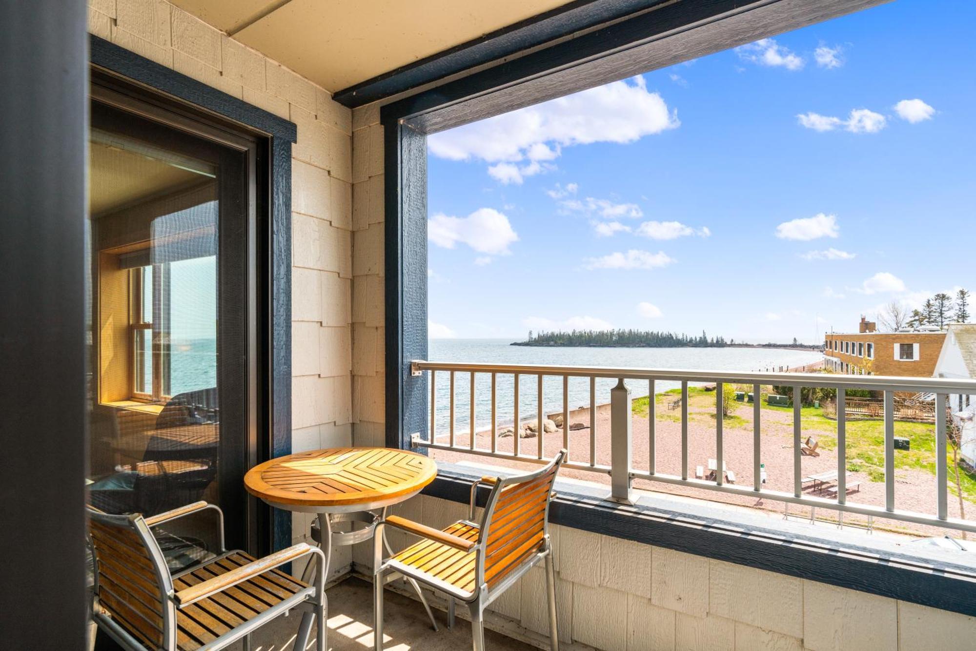 East Bay Suites Grand Marais Esterno foto