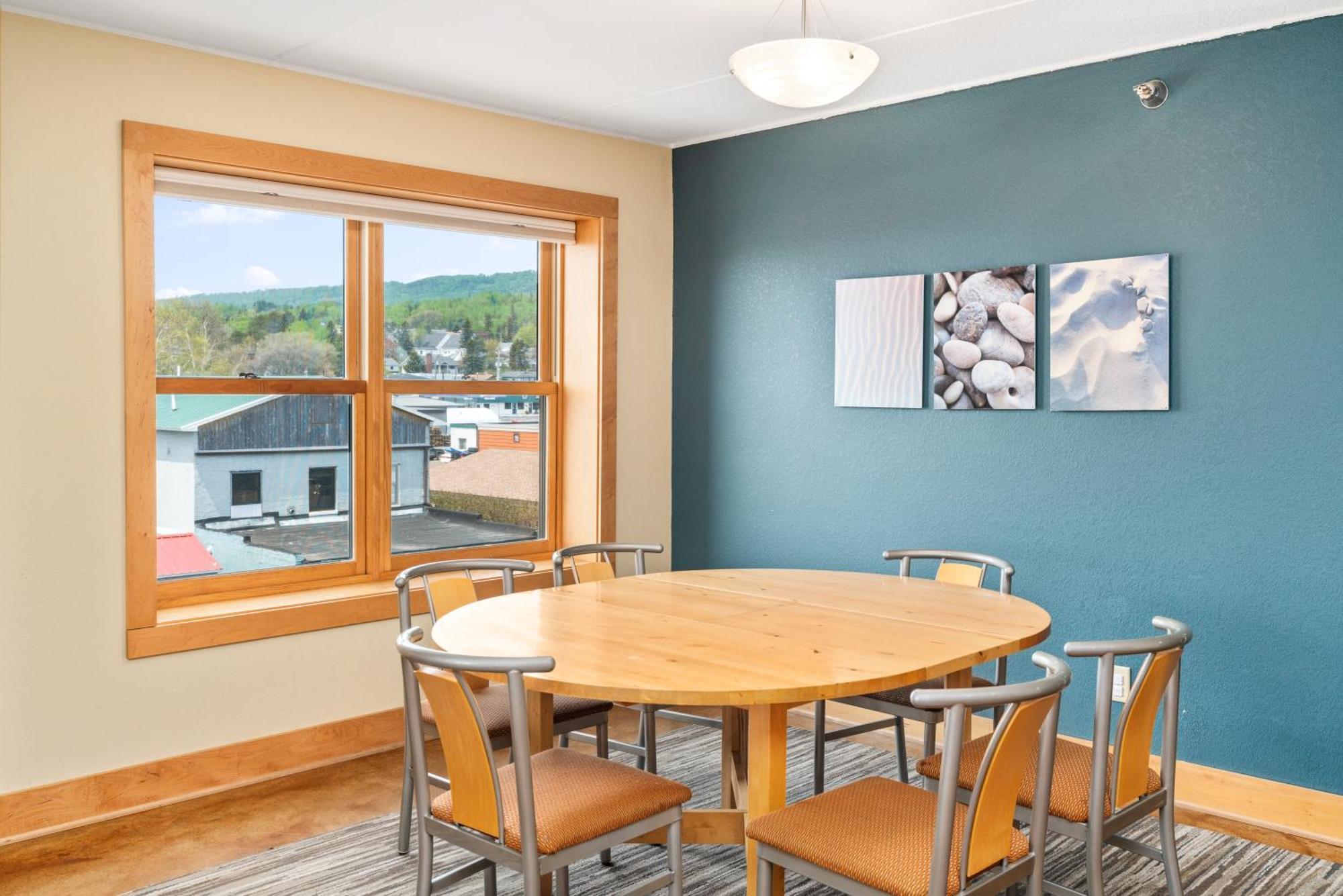 East Bay Suites Grand Marais Esterno foto